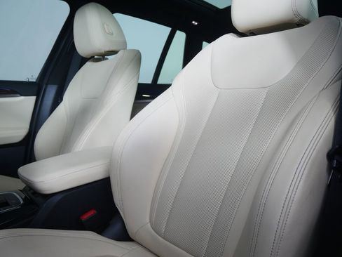 Used 2024 BMW X3 sDrive30i w/ Convenience Package RWD image 10