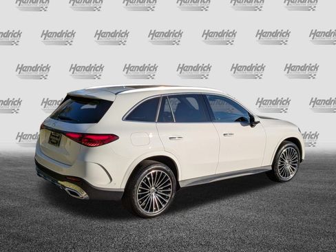 Used 2026 Mercedes-Benz GLC 300 image 10