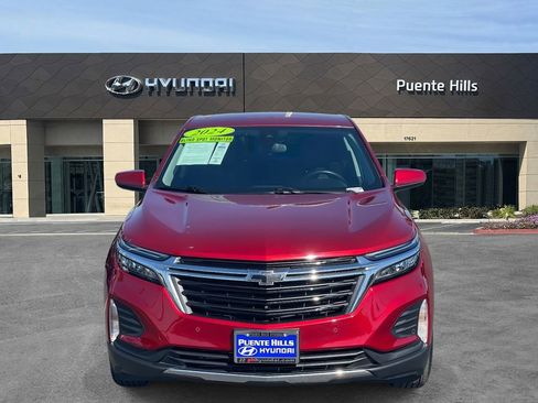 Used 2024 Chevrolet Equinox LT image 2