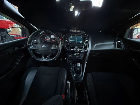 Used 2018 Ford Focus RS image 44