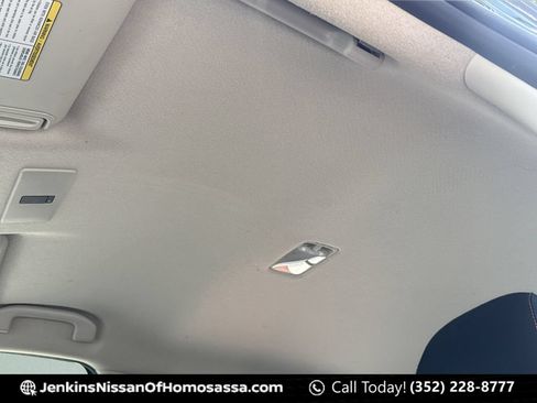 Certified 2024 Nissan Versa SR FWD image 33