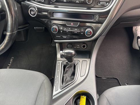 Used 2015 Kia Optima LX image 20