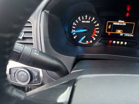 Used 2019 Ford Explorer XLT AWD/4WD image 18