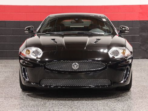 Used 2011 Jaguar XKR R RWD image 11
