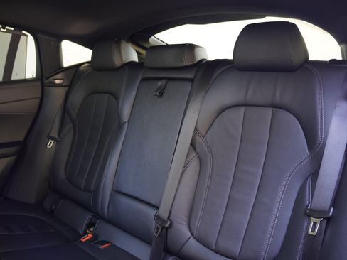 Used 2021 BMW X6 M50i w/ Premium Package AWD/4WD image 30