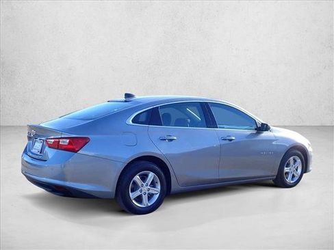 Used 2024 Chevrolet Malibu LS image 4