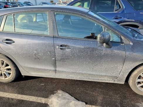 Used 2013 Subaru Impreza 2.0i Premium w/ All-Weather Pkg image 3