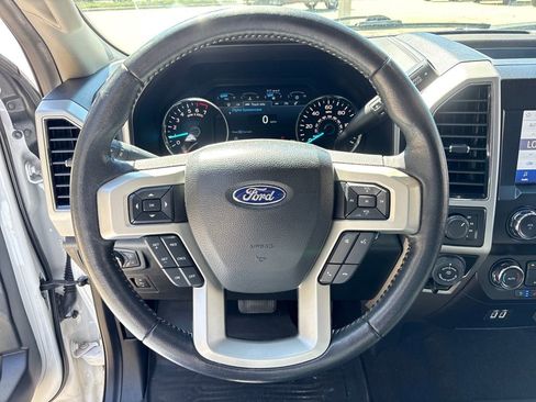 Used 2019 Ford F150 Lariat w/ Trailer Tow Package image 10