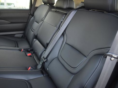 New 2026 Nissan Armada SV image 42