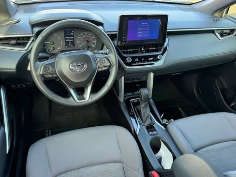 Used 2024 Toyota Corolla Cross AWD Hybrid image 14