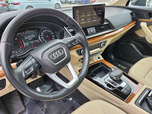 Used 2021 Audi Q5 2.0T Premium w/ Convenience Package AWD/4WD image 7