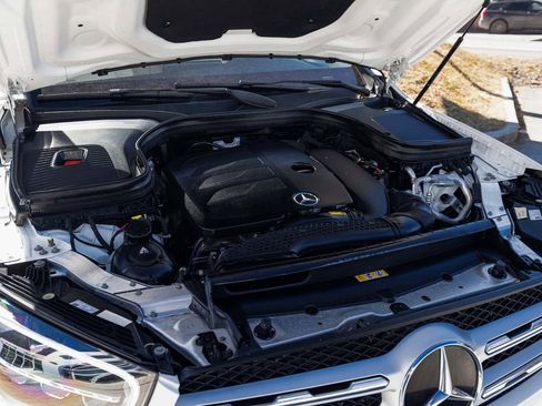Used 2022 Mercedes-Benz GLC 300 4MATIC w/ Multimedia Package Lite image 31