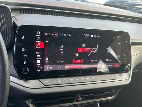 New 2025 Dodge Charger R/T w/ Quick Order Package 25M R/T image 15