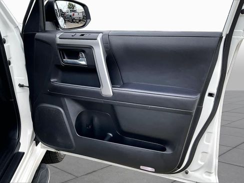 Used 2023 Toyota 4Runner TRD Sport AWD/4WD image 22