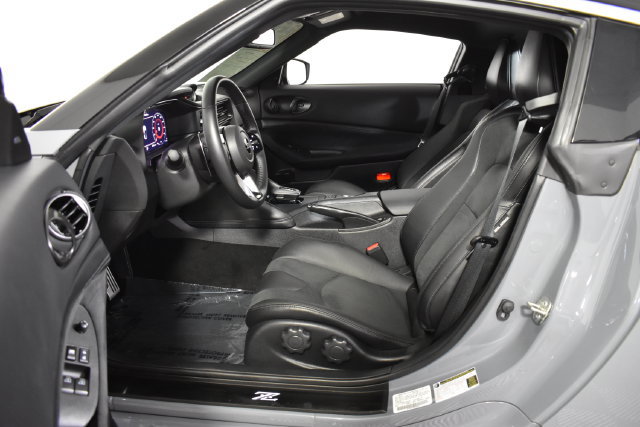 Certified 2024 Nissan Z Performance w/ Floor Mat Package RWD image 12