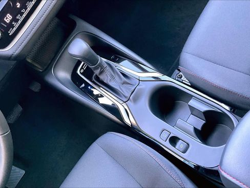 Certified 2025 Toyota Corolla SE FWD image 16
