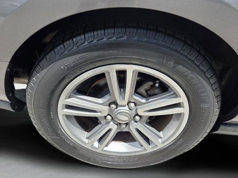 Used 2011 Ford Mustang Premium w/ Comfort Pkg RWD image 16
