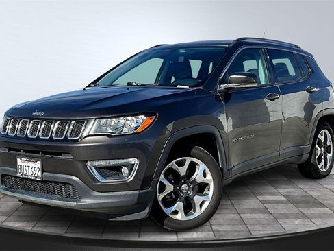 Used 2019 Jeep Compass Limited image 13