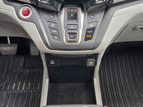 Used 2024 Honda Odyssey EX-L image 18