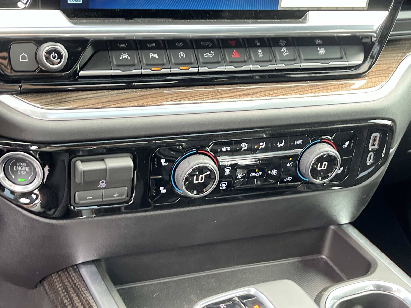 New 2026 Chevrolet Silverado 1500 RST AWD/4WD image 28