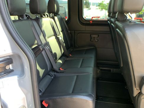 Used 2021 Mercedes-Benz Sprinter 2500 image 26