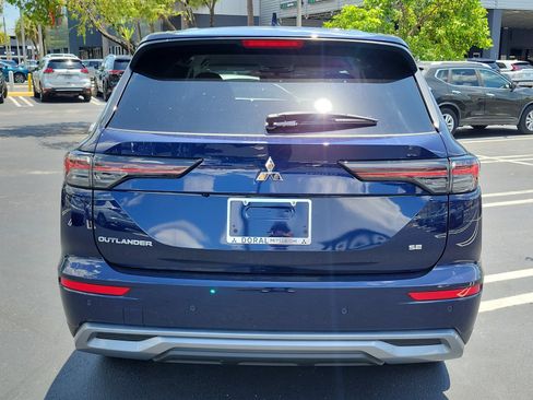 New 2026 Mitsubishi Outlander SE FWD image 5