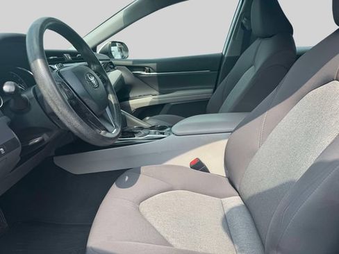 Used 2020 Toyota Camry LE FWD image 20