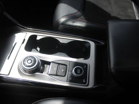 Used 2023 Ford Explorer ST w/ Equipment Group 401A AWD/4WD image 32