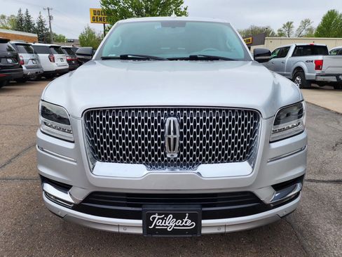 Used 2018 Lincoln Navigator L Reserve AWD/4WD image 3