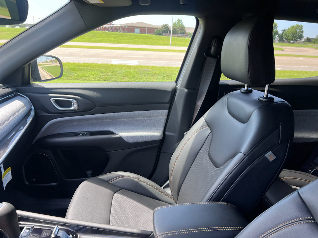 New 2026 Jeep Compass Latitude AWD/4WD image 22