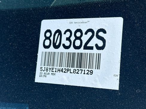 Used 2023 Acura MDX SH-AWD w/ Technology Package image 3