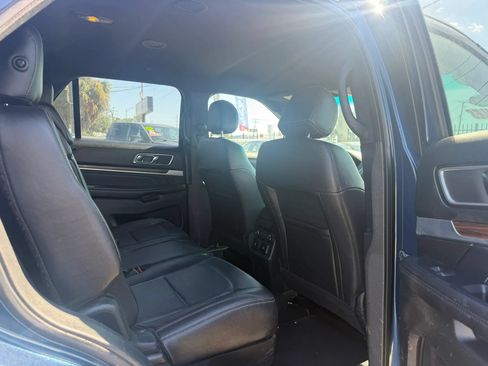 Used 2017 Ford Explorer Limited AWD/4WD image 12