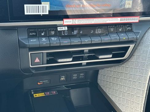 New 2026 Toyota Camry XLE AWD/4WD image 23