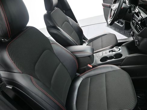 Used 2025 Ford Escape ST-Line image 11