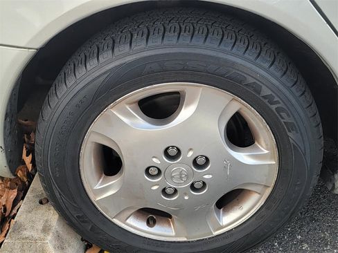 Used 2004 Toyota Avalon image 7