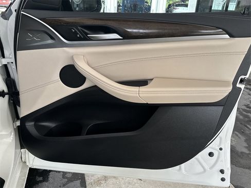 Used 2023 BMW X4 M40i w/ Premium Package image 36