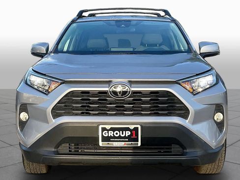 Used 2021 Toyota RAV4 XLE FWD image 4