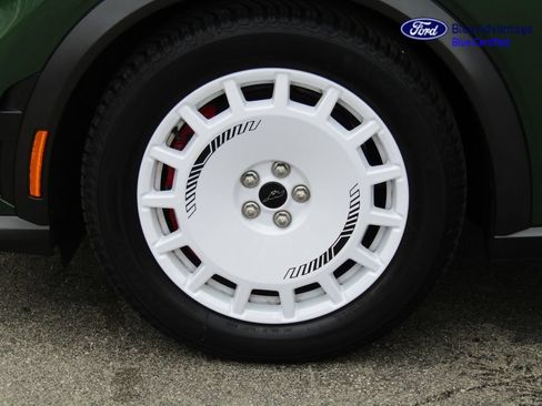 Certified 2025 Ford Mustang Mach-E GT AWD/4WD image 4