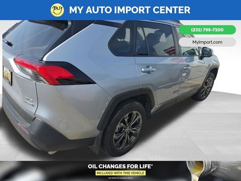 Used 2024 Toyota RAV4 XLE Premium w/ Weather Package AWD/4WD image 7