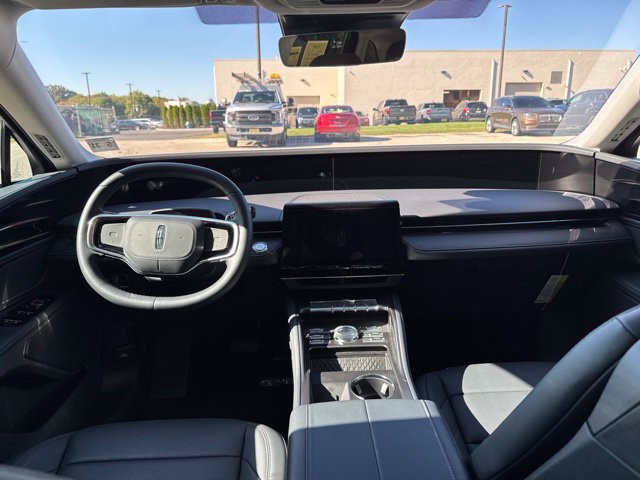 New 2026 Lincoln Nautilus Premier AWD/4WD image 21