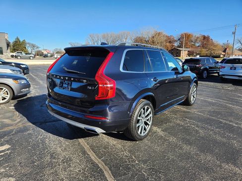 Used 2017 Volvo XC90 T6 Momentum w/ Vision Package image 5