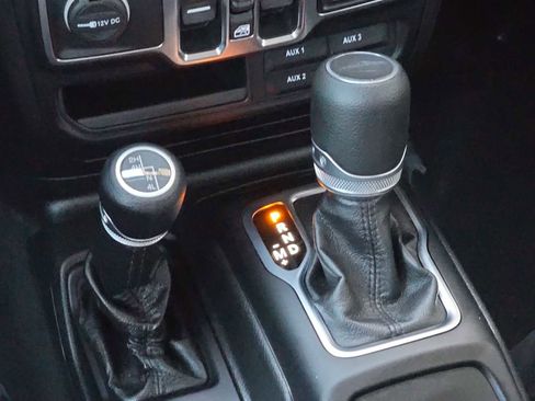 Certified 2020 Jeep Gladiator Sport w/ Quick Order Package 24S image 20