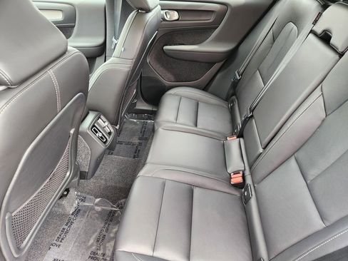 New 2025 Volvo XC40 B5 Plus w/ Protection Package Premier image 18