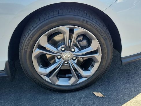 Certified 2023 Honda Accord EX image 5