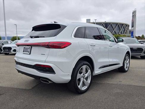 Certified 2025 Audi Q5 Premium w/ Premium Plus AWD/4WD image 5