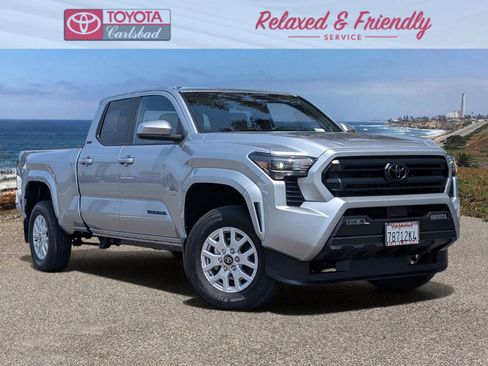Used 2025 Toyota Tacoma SR5 AWD/4WD image 1