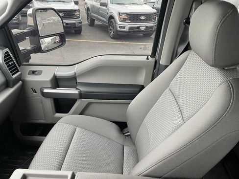 Used 2022 Ford F250 XLT w/ XLT Premium Package image 22