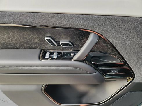 New 2026 Land Rover Range Rover Sport Dynamic SE AWD/4WD image 15