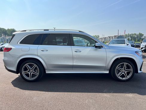 Used 2025 Mercedes-Benz GLS 450 4MATIC w/ AMG Line Exterior image 10