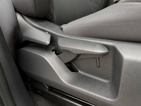 Used 2025 Toyota Tacoma SR5 w/ SR5 Upgrade Package image 30